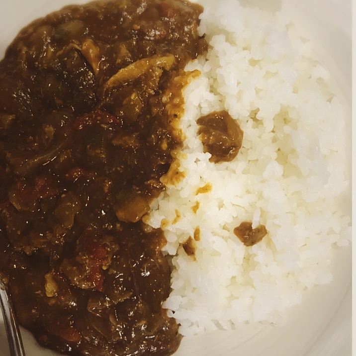 圧力鍋で簡単！野菜たっぷりカレー♪